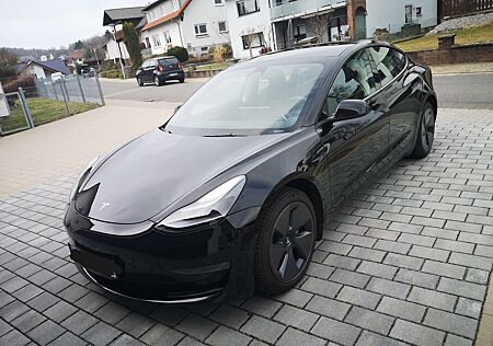 Tesla Model 3 Long Range Dual AWD