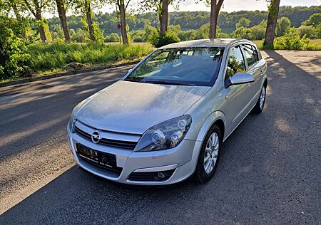 Opel Astra Edition 1.8 TÜV 04/2027 KLIMA