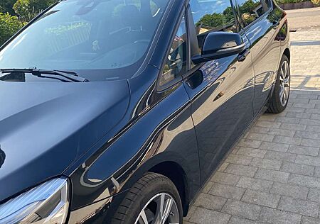 BMW 220i 220 Active Tourer Aut. Sport Line