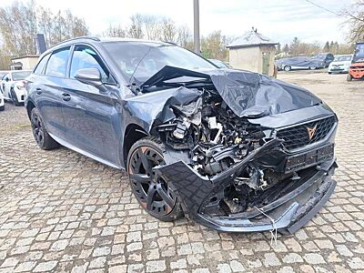 CUPRA Leon e-Hybrid 1.4 TSI Automatik Unfallschaden