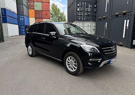 Mercedes-Benz ML 350 BlueTEC 4MATIC 7G-TRONIC