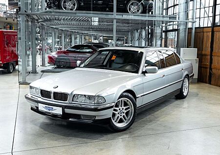 BMW 750 i XL L7 | Sonderwunsch | 60.000 km