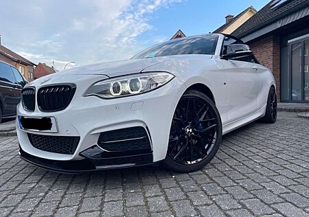 BMW 235 M235i Cabrio Sport-Aut.