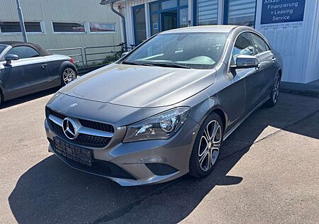 Mercedes-Benz CLA 200 / Navi+AHK+SHZ
