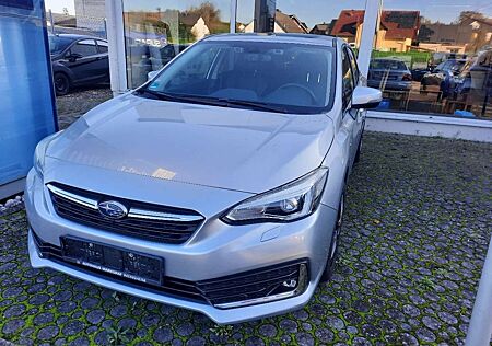 Subaru Impreza 2.0ie Lineartronic Platinum