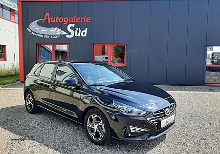 Hyundai i30 *SHZ*KAMERA*