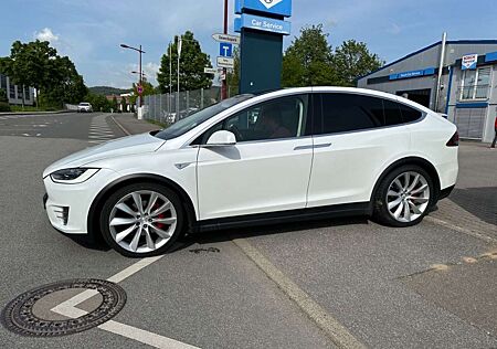 Tesla Model X Perform. Dual 90 6 Sitzer NO FREE Charge