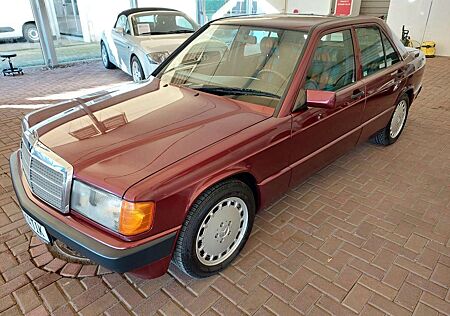 Mercedes-Benz 190 E Avantg.Rosso Automatik Klima Schiebedach