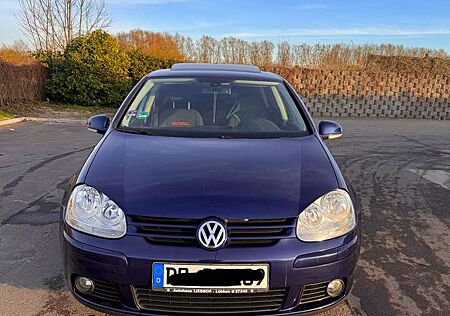 VW Golf Volkswagen 1.6 FSI Goal