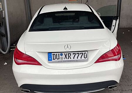 Mercedes-Benz CLA 200