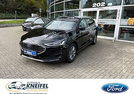 Ford Focus Turnier Titanium X 1.0 EcoBo.dig. Cockpit Rückfahr