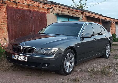 BMW 740Li 740