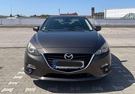 Mazda 3 SKYACTIV-G 120 Center-Line