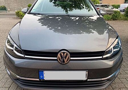 VW Golf Volkswagen 1.5 TSI ACT OPFHighline
