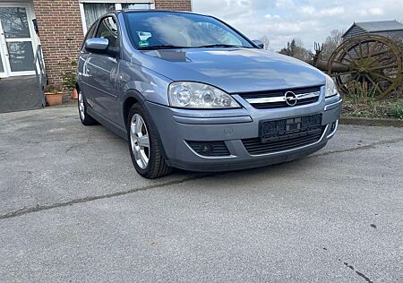 Opel Corsa 1.2 16V Twinport tüvvneu bis April 2027