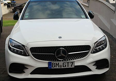 Mercedes-Benz C 300 4Matic 9G-TRONIC AMG Line