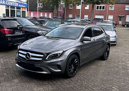 Mercedes-Benz GLA 220 GLA Urban*AUTOMATIK*XENON*SHZ*NAVI***