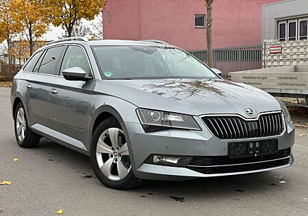 Skoda Superb 2.0 TDI Combi Style Auto. Sport Navi LED