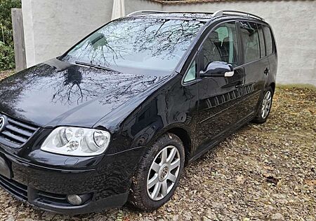 VW Touran Volkswagen 2.0 TDI Highline