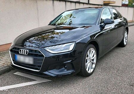 Audi A4 30 TDI S tronic