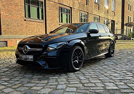 Mercedes-Benz E 63 AMG E63 AMG S 4 Matic Burmester Sound