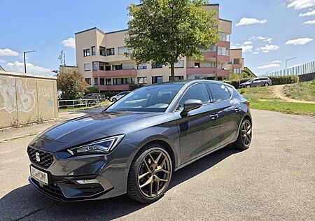 SEAT Leon FR 1.5 TSI 150 PS | ACC | LED | Navi | Keyless