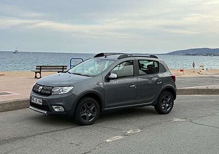 Dacia Sandero Stepway Celebration