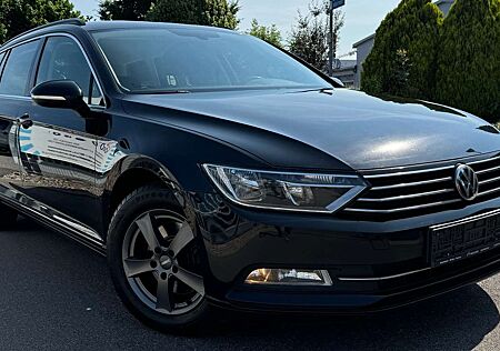 VW Passat Variant Volkswagen Comfortline 1.6 TDI Massage Navigation