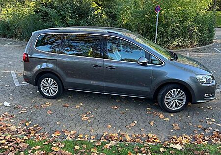 VW Sharan Volkswagen 2.0 TDI DSG (BlueMotion Technology) 7 sitz-E-Türe