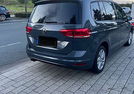 VW Touran Volkswagen 2.0 TDI SCR (BlueMotion Technology) DSG Comfortlin
