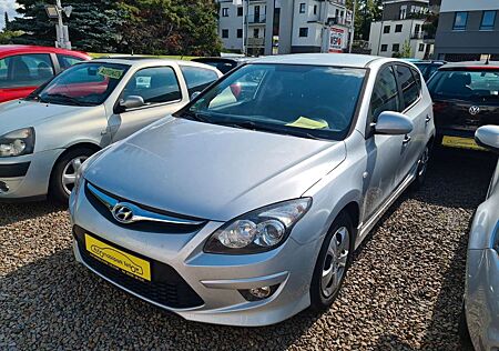 Hyundai i30 1.4 Classic aus 1. Hand und erst 108 TKm