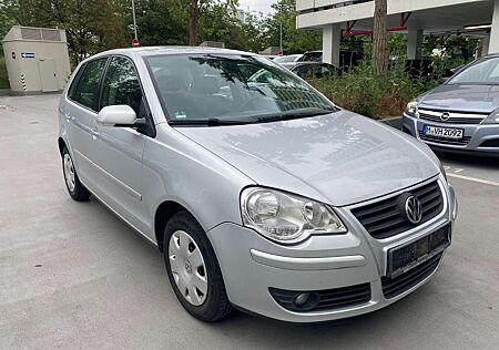 VW Polo Volkswagen 1.4 Klima Euro4 Tel.01708044052