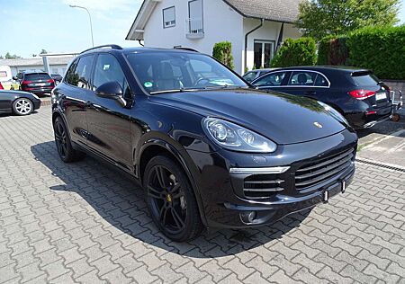 Porsche Cayenne S 4,2l Diesel,Navi,Bi-Xenon,Standheizung,21 Zoll