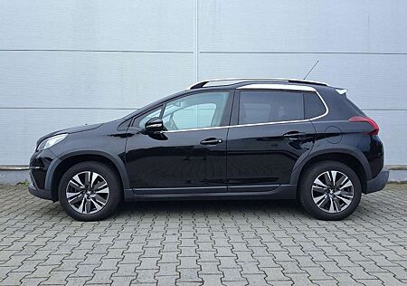 Peugeot 2008 Allure+Navigation+Teilleder+Nur 52.000KM