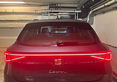 Seat Leon ST 2.0 TDI DSG, Xcellence, AHK, LED