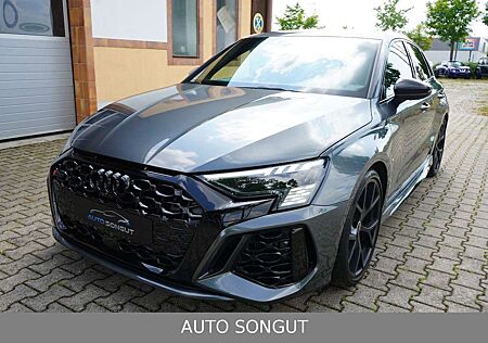 Audi RS3 Sportback quattro*MATRIX*B&O*ACC*RS*CARBON*