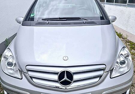 Mercedes-Benz B 200 Autotronic