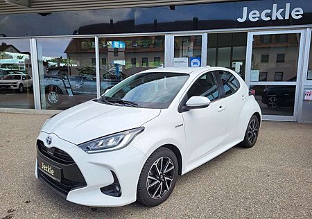 Toyota Yaris Hybrid Club