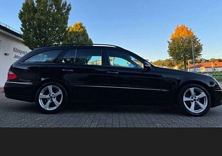 Mercedes-Benz E 200 T Kompressor Elegance