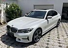 BMW 320 d xDrive LUXURY-LINE LC-PROF/ACC/KEY/SPUR/AHK