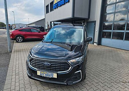 Ford Grand Tourneo Connect Titanium