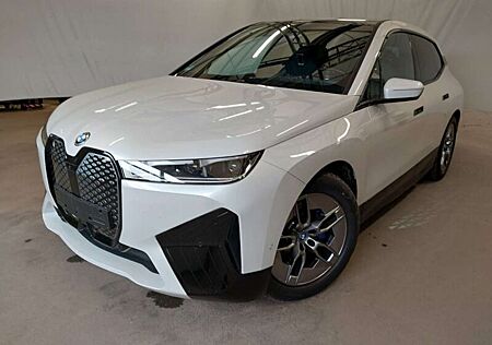 BMW iX xDrive50 Sportpaket Laser ACC AHK DAB H&K Sky