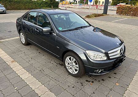 Mercedes-Benz C 180 Avantgarde CGI BlueEfficiency 8-fach bereift