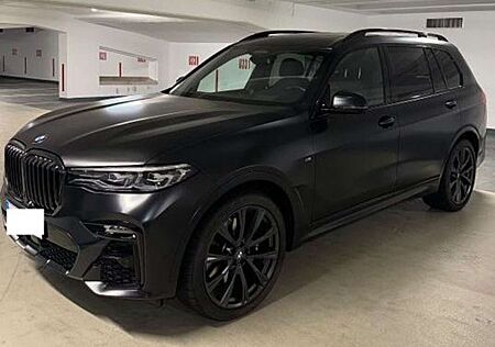 BMW X7 M X7 M50i