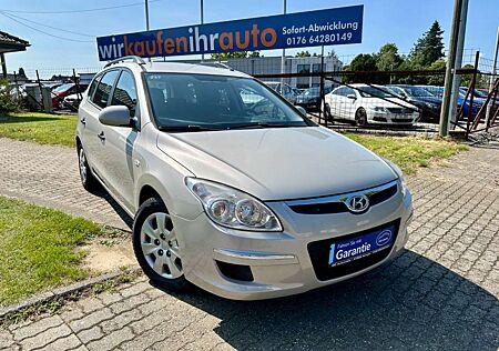 Hyundai i30 cw Edition+*KLIMA*RADIO-CD*ZV-FUNK !!