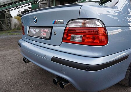 BMW M5 im Traum Zustand mit erst 93120 KM