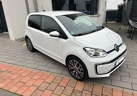 VW Up Volkswagen ! SHZ*DAB*TEMPO*RFK*CCS*KLIMA*LED*LM*8fach bereift