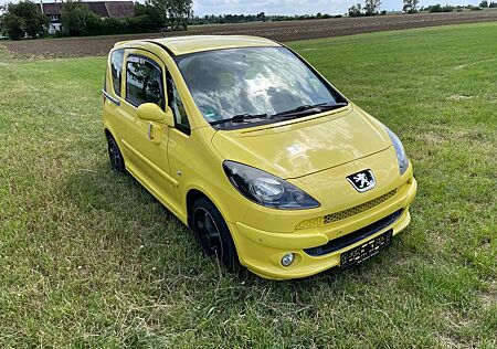 Peugeot 1007 90 Tendance Sehr gepflegt