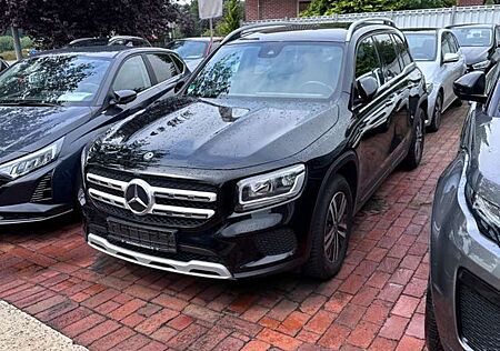 Mercedes-Benz GLB 220 Style-AHK-LED-M Bux