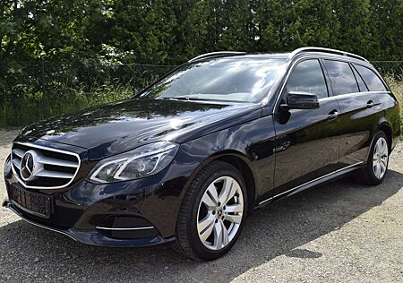 Mercedes-Benz E 350 BlueTec 4Matic (212.294)/TOP AUSSTATTUNG